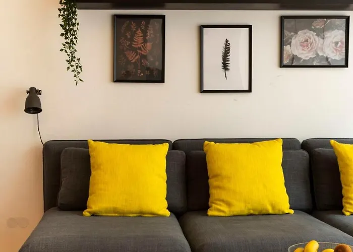 Family At Mauerpark Selfcheckin Street Parking شقة برلين