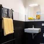 Διαμέρισμα Family At Mauerpark Selfcheckin Street Parking *