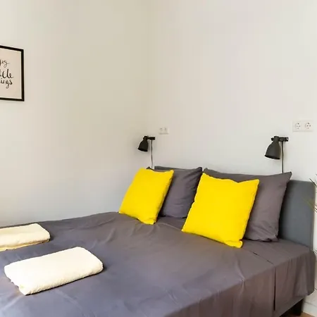 Family At Mauerpark Selfcheckin Street Parking Διαμέρισμα Βερολίνο